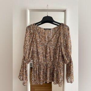 Zara Women’s medium sheer floral long sleeve cinched blouse